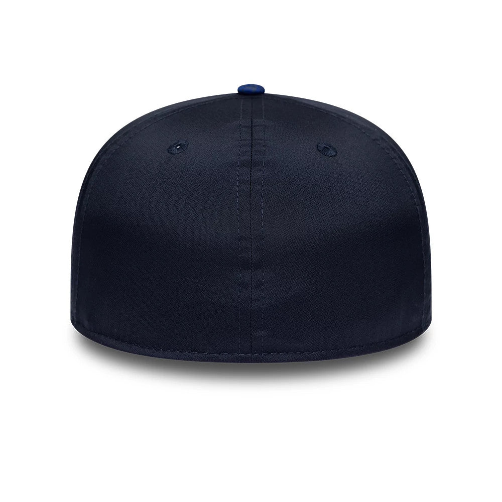 Pictured is this Red Bull Racing 59FIFTY Fitted cap in dark blue. 6
