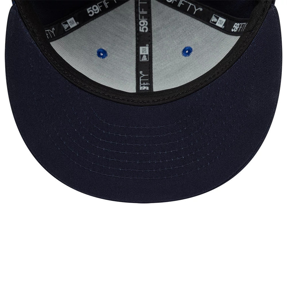 Pictured is this Red Bull Racing 59FIFTY Fitted cap in dark blue. 7