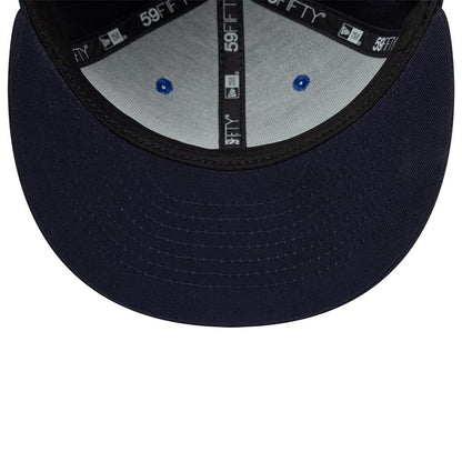 Pictured is this Red Bull Racing 59FIFTY Fitted cap in dark blue. 7