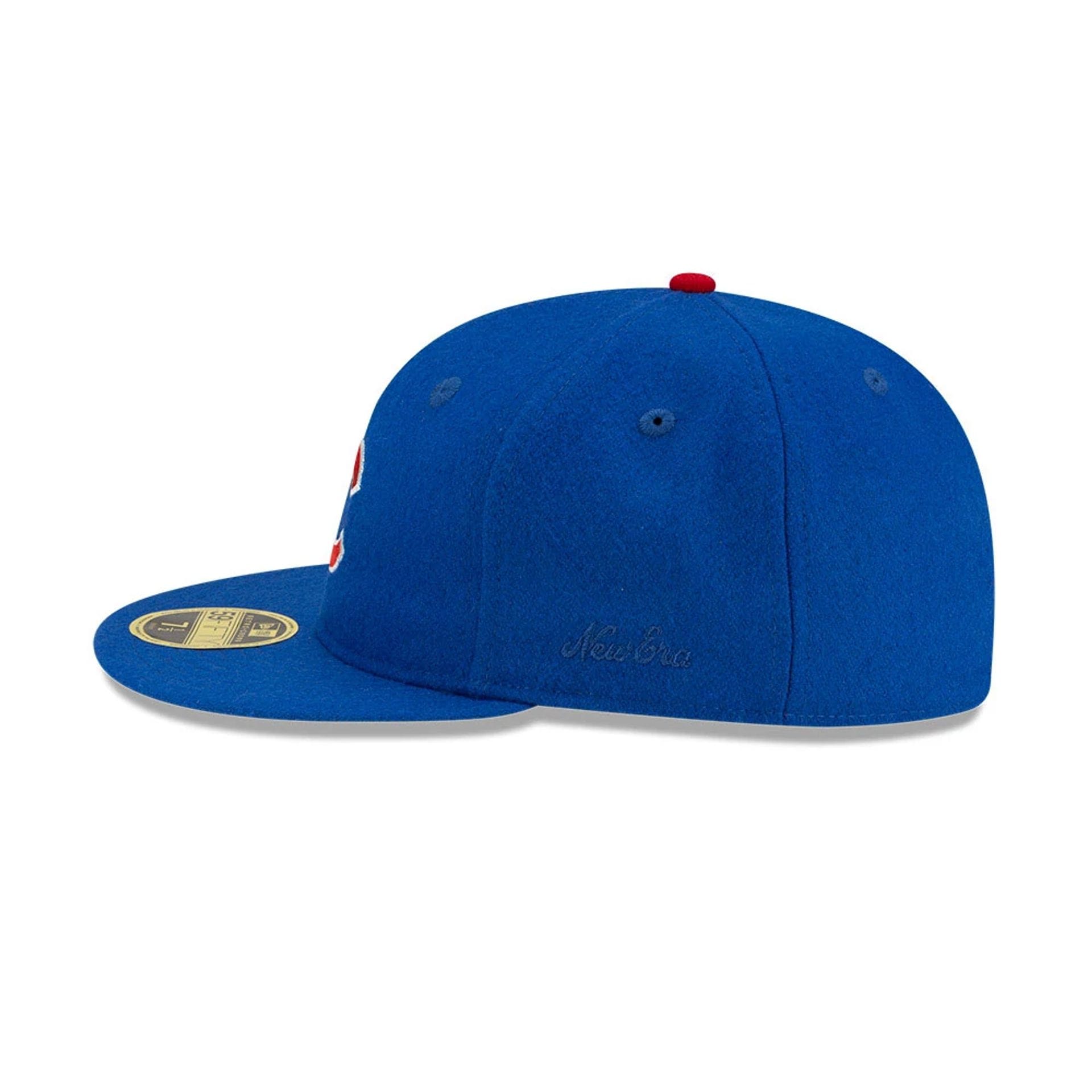 Pictured is this FOG X MLB Chicago Cubs Retro Crown 59FIFTY Fitted cap in blue. 6