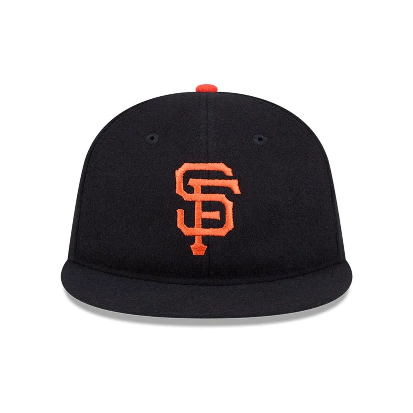 Pictured is this FOG X MLB San Francisco Giants Retro Crown 59FIFTY Fitted cap in black. 3