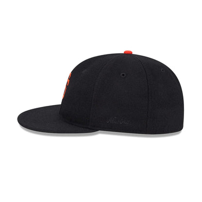 Pictured is this FOG X MLB San Francisco Giants Retro Crown 59FIFTY Fitted cap in black. 5