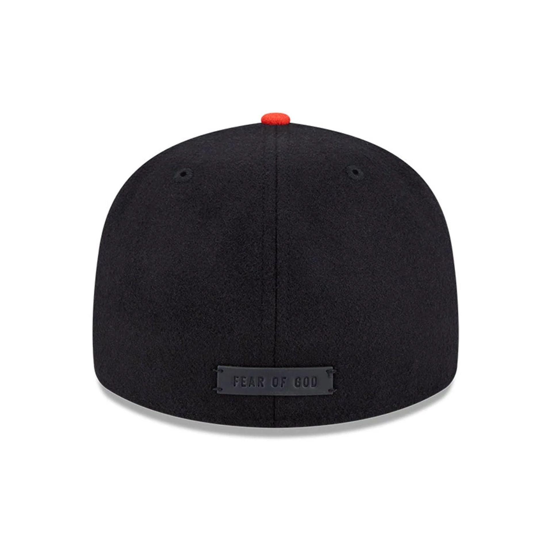 Pictured is this FOG X MLB San Francisco Giants Retro Crown 59FIFTY Fitted cap in black. 6