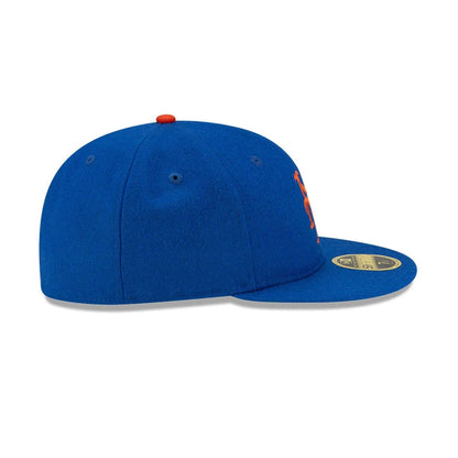 Pictured is this FOG X MLB New York Mets Retro Crown 59FIFTY Fitted cap in blue. 6