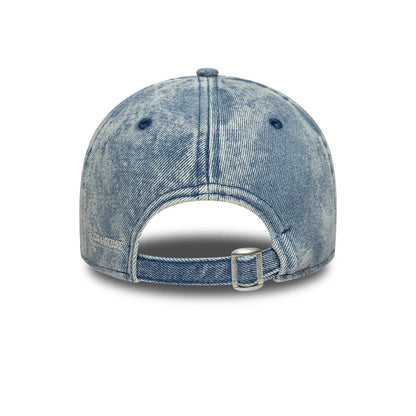 Pictured is this New Era X Zadig & Voltaire 9FORTY cap in pastel blue. 4