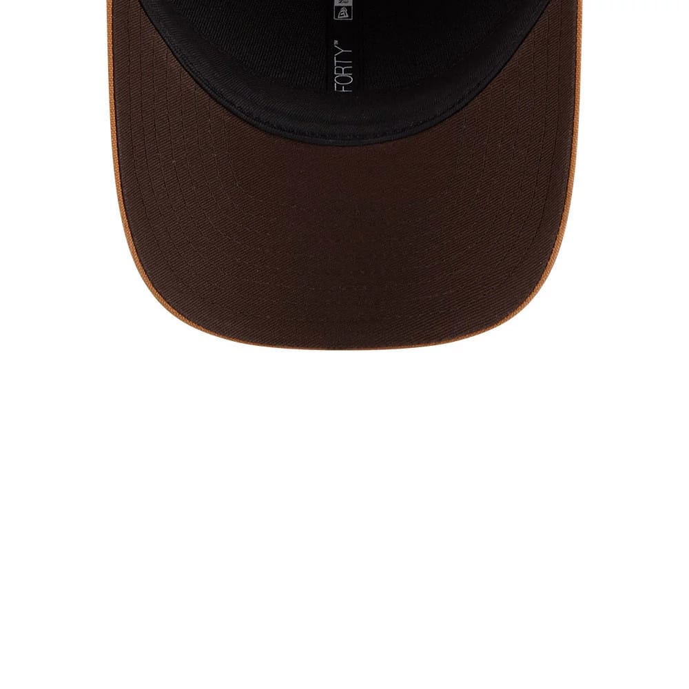 Pictured is this New Era 9FORTY M-Crown cap in beige. 3