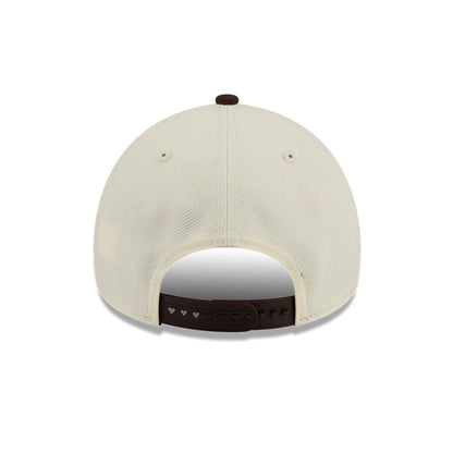 Pictured is this MLB City Script Detroit Tigers 9FORTY A-Frame cap in Cream. 7
