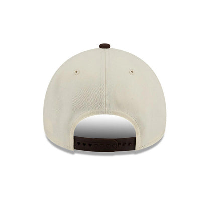 Pictured is this MLB City Script Chicago White Sox 9FORTY A-Frame cap in Cream. 7