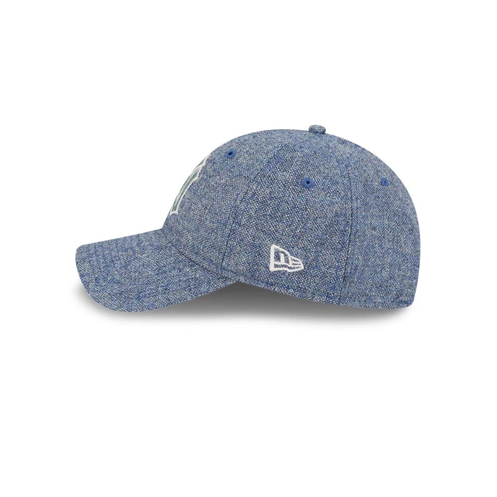 Pictured is this MLB X Moon New York Yankees 9TWENTY cap in blue. 6