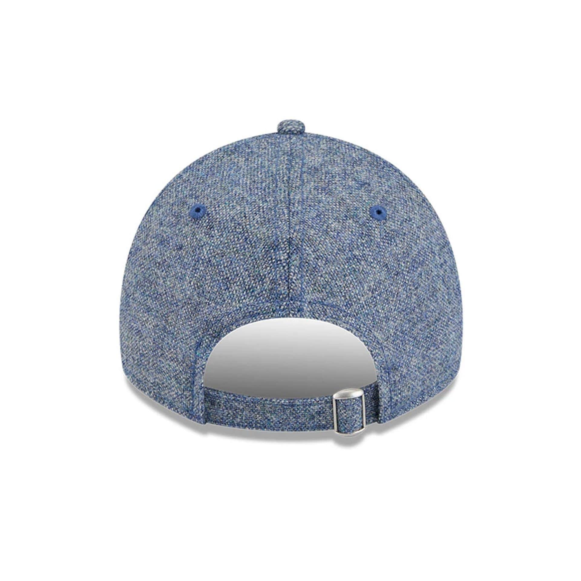 Pictured is this MLB X Moon Toronto Blue Jays 9TWENTY cap in blue. 7
