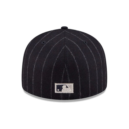 Pictured is this MLB X Moon Seattle Mariners 59FIFTY Fitted cap in Navy. 7