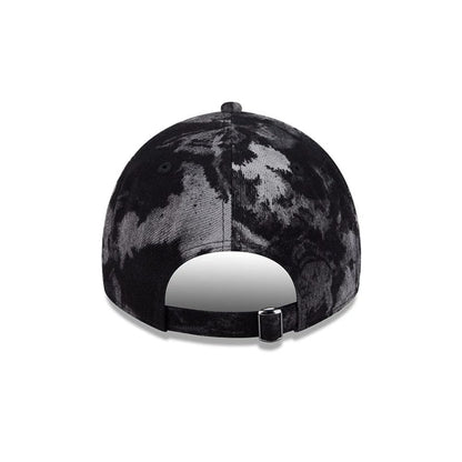 Pictured is this NHL Bleached Denim LA Kings 9TWENTY A-Frame cap in black. 7