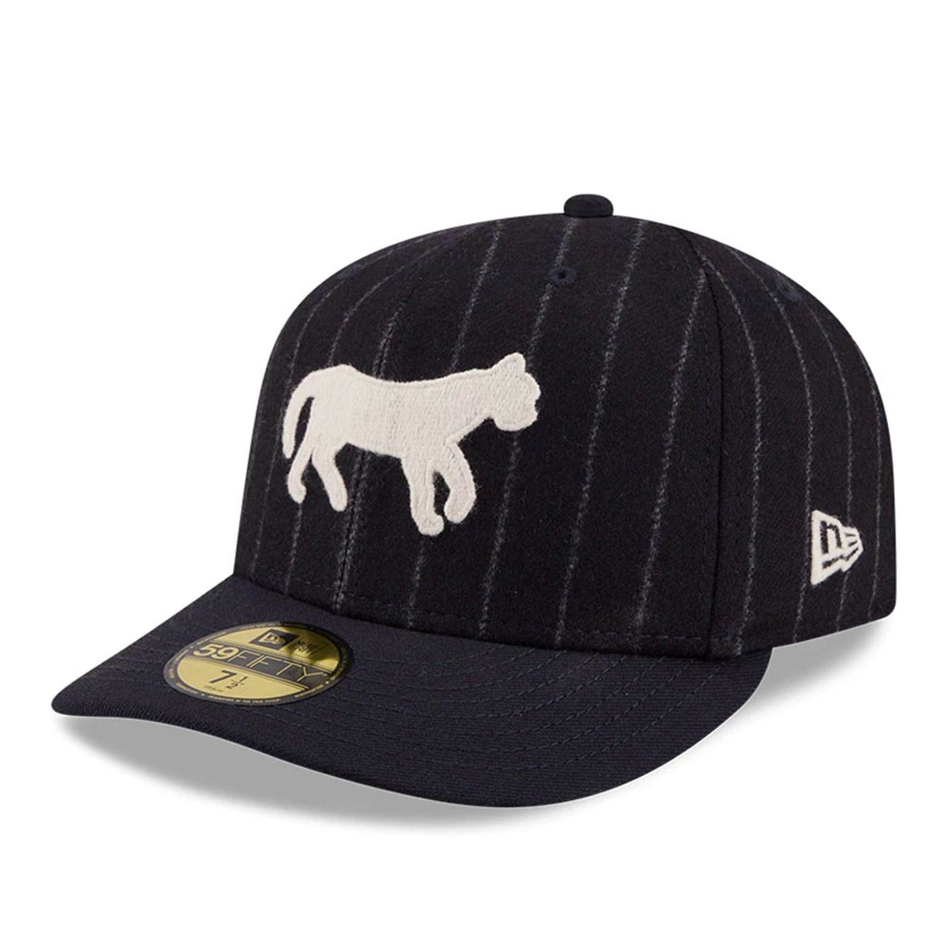 Pictured is this MLB X Moon Detroit Tigers 59FIFTY Fitted cap in Navy. 4