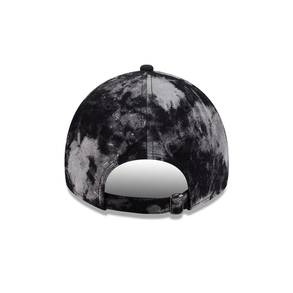 Pictured is this MLB Bleached Denim Chicago White Sox 9TWENTY A-Frame cap in black. 6
