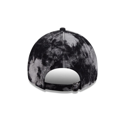 Pictured is this MLB Bleached Denim Chicago White Sox 9TWENTY A-Frame cap in black. 6