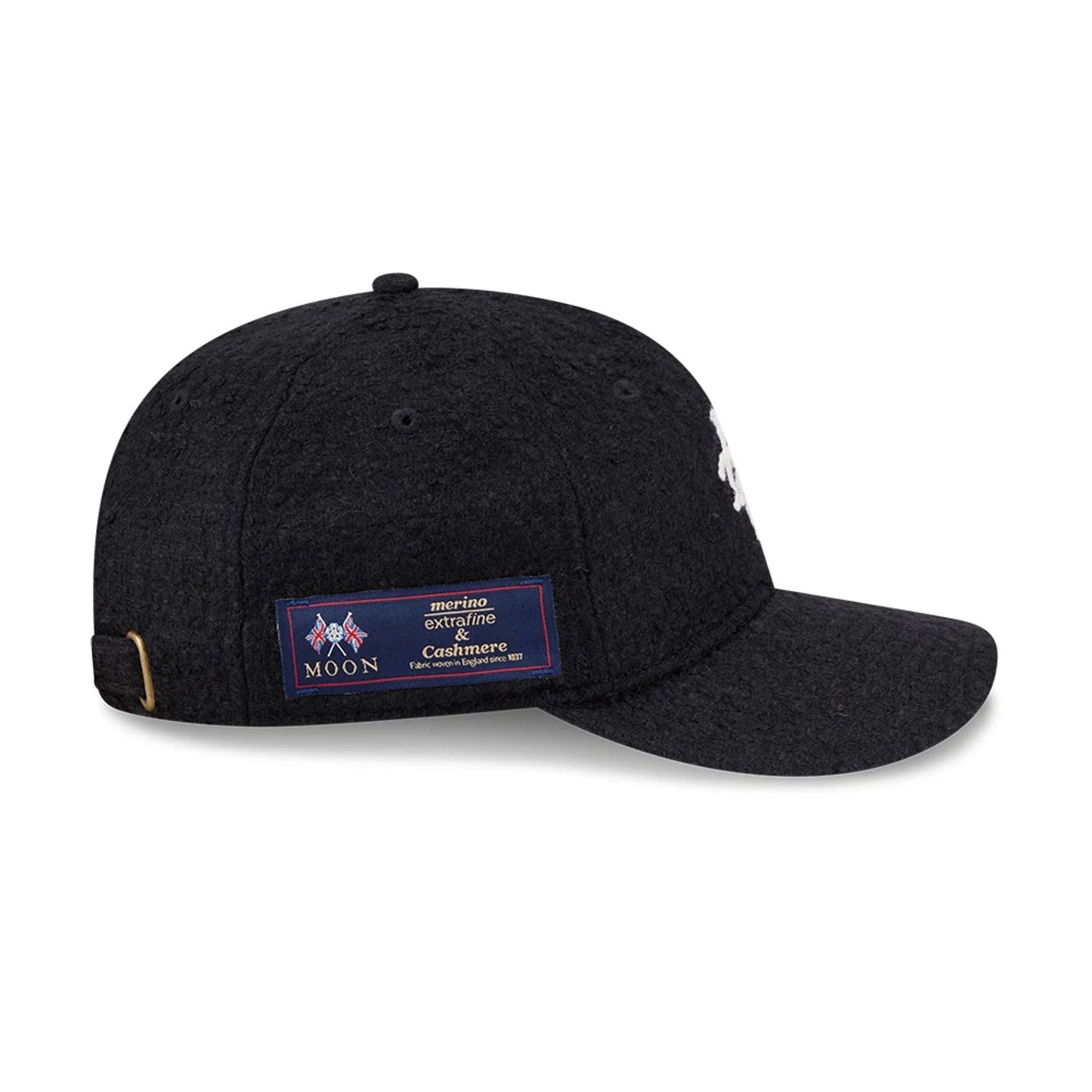 Pictured is this MLB X Moon New York Mets Retro Crown 9FIFTY cap in navy. 5