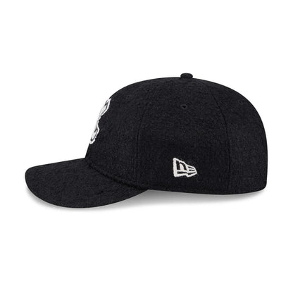 Pictured is this MLB X Moon Atlanta Braves Retro Crown 9FIFTY cap in navy. 6