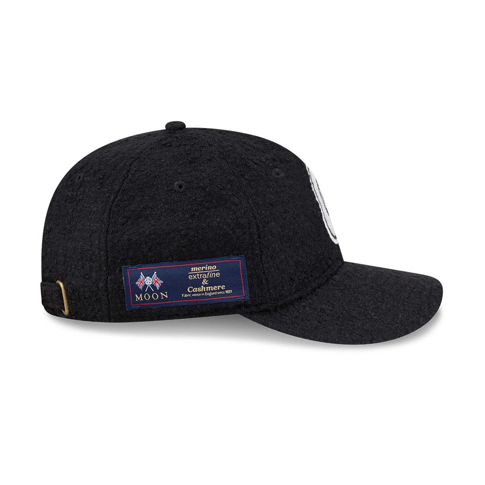 Pictured is this MLB X Moon Atlanta Braves Retro Crown 9FIFTY cap in navy. 5