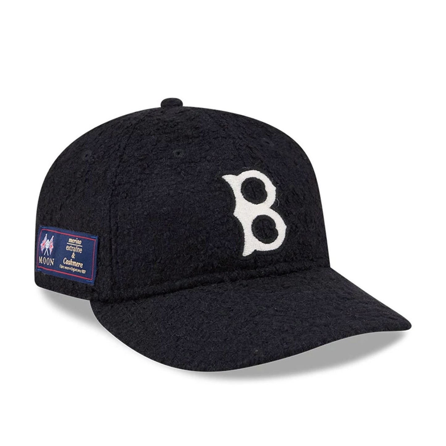 Pictured is this MLB X Moon Boston Red Sox Retro Crown 9FIFTY cap in navy. 1