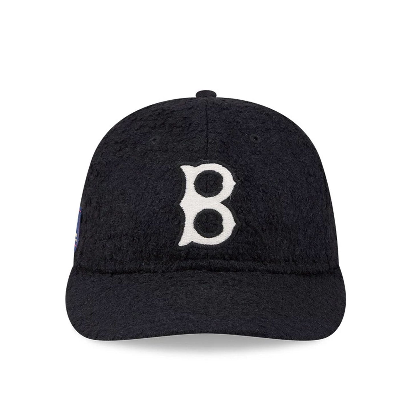 Pictured is this MLB X Moon Boston Red Sox Retro Crown 9FIFTY cap in navy. 3