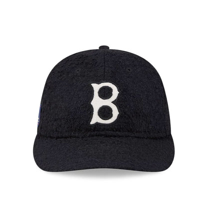 Pictured is this MLB X Moon Boston Red Sox Retro Crown 9FIFTY cap in navy. 3