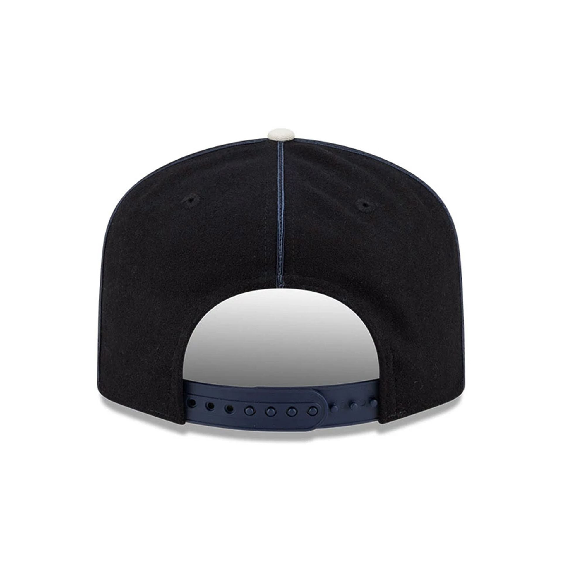 Pictured is this MLB Felt Logo New York Yankees 19TWENTY cap in navy. 7