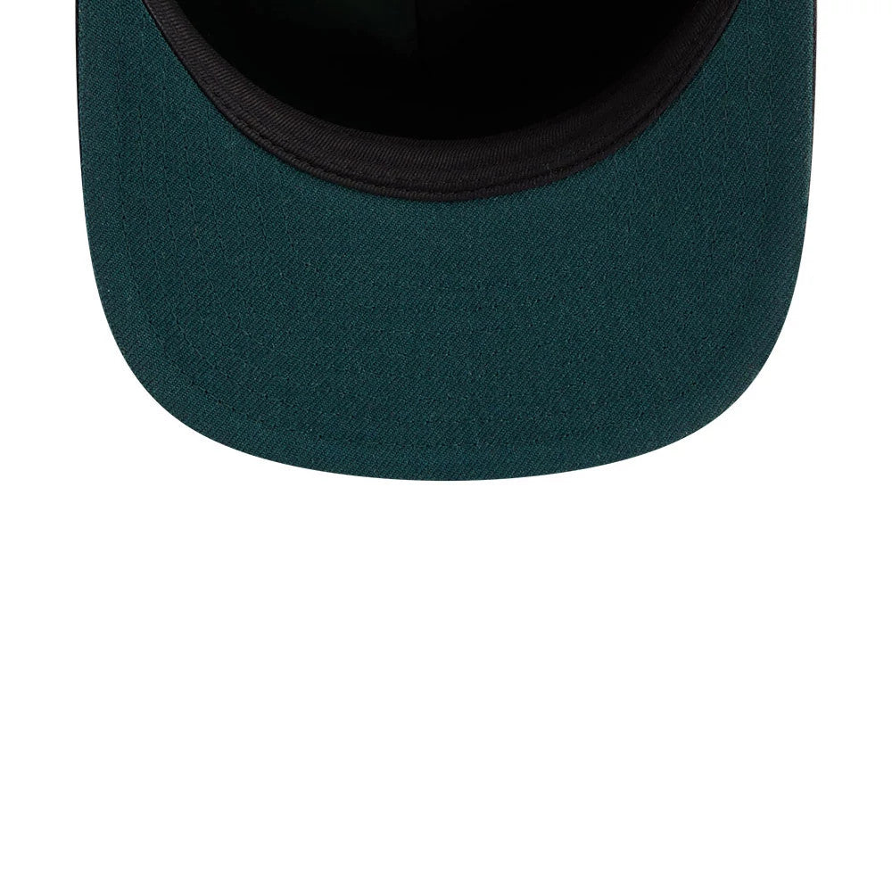 Pictured is this NFL Chiseled Embroidery Green Bay Packers 59FIFTY A-Frame Fitted cap in Black. 2