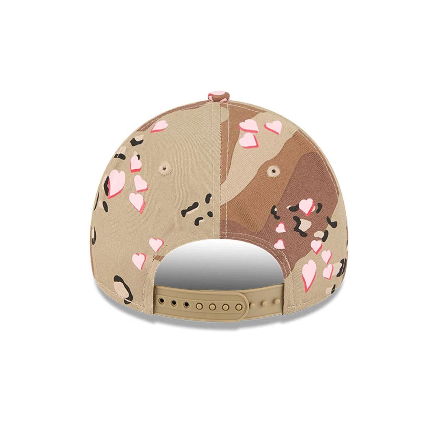 Pictured is this MLB Camo Hearts LA Dodgers 9FORTY A-Frame cap in Desert Camo. 5