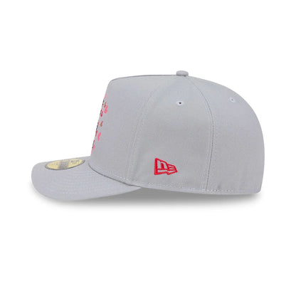 Pictured is this Tom & Jerry Love Struck 59FIFTY A-Frame Fitted cap in grey. 6