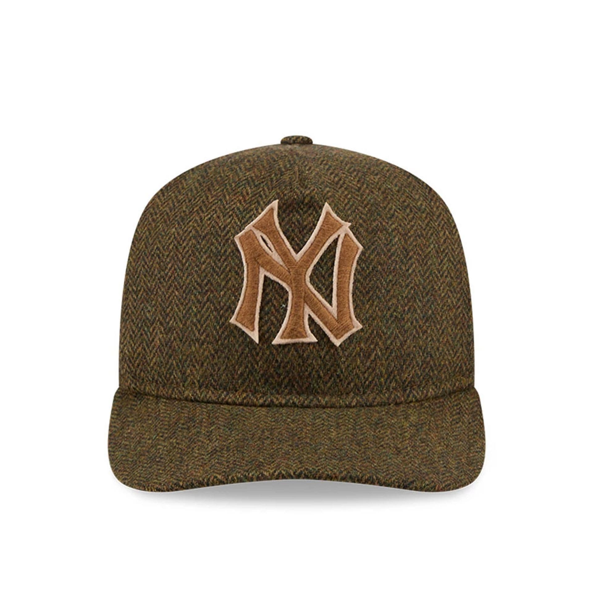 Pictured is this MLB X Moon New York Yankees 19TWENTY cap in green. 3