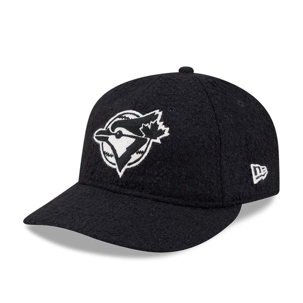 Pictured is this MLB X Moon Toronto Blue Jays Retro Crown 9FIFTY cap in navy. 4