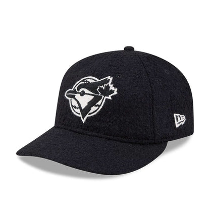 Pictured is this MLB X Moon Toronto Blue Jays Retro Crown 9FIFTY cap in navy. 4