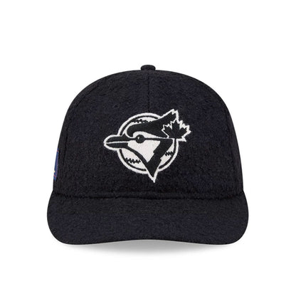 Pictured is this MLB X Moon Toronto Blue Jays Retro Crown 9FIFTY cap in navy. 3