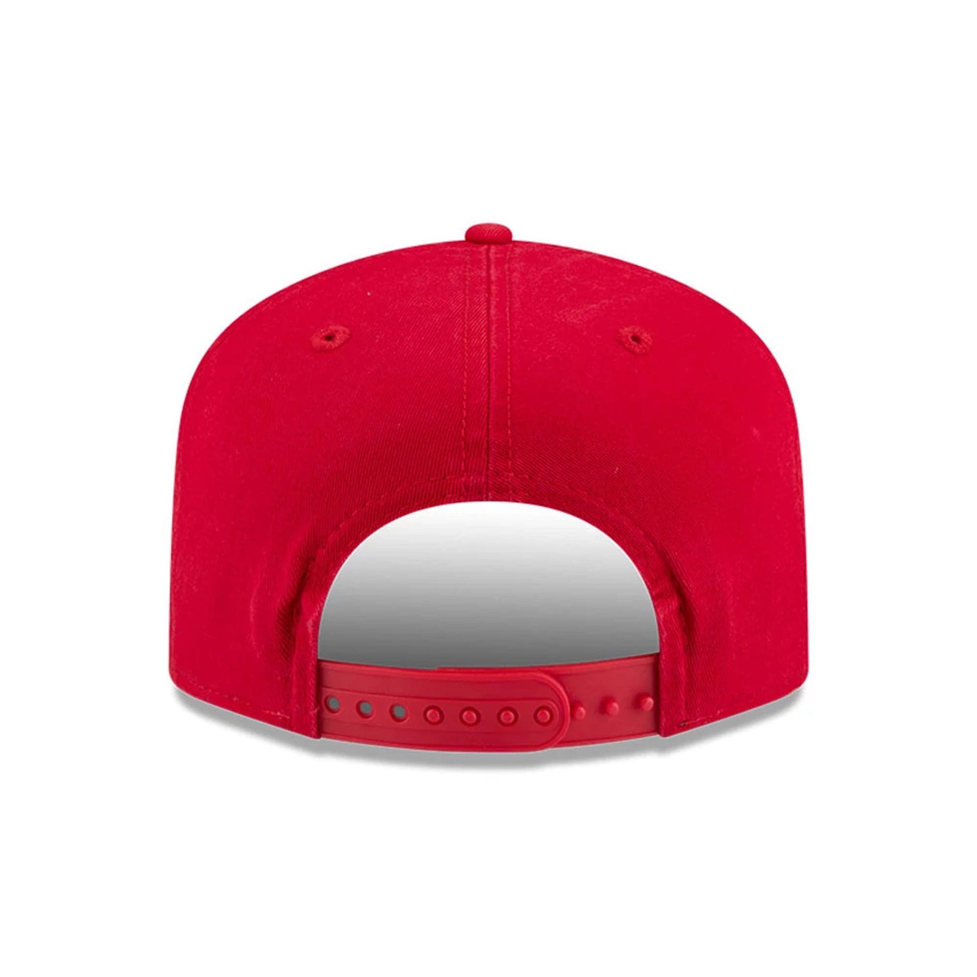 Pictured is this New Era Lamour 19TWENTY cap in red. 7
