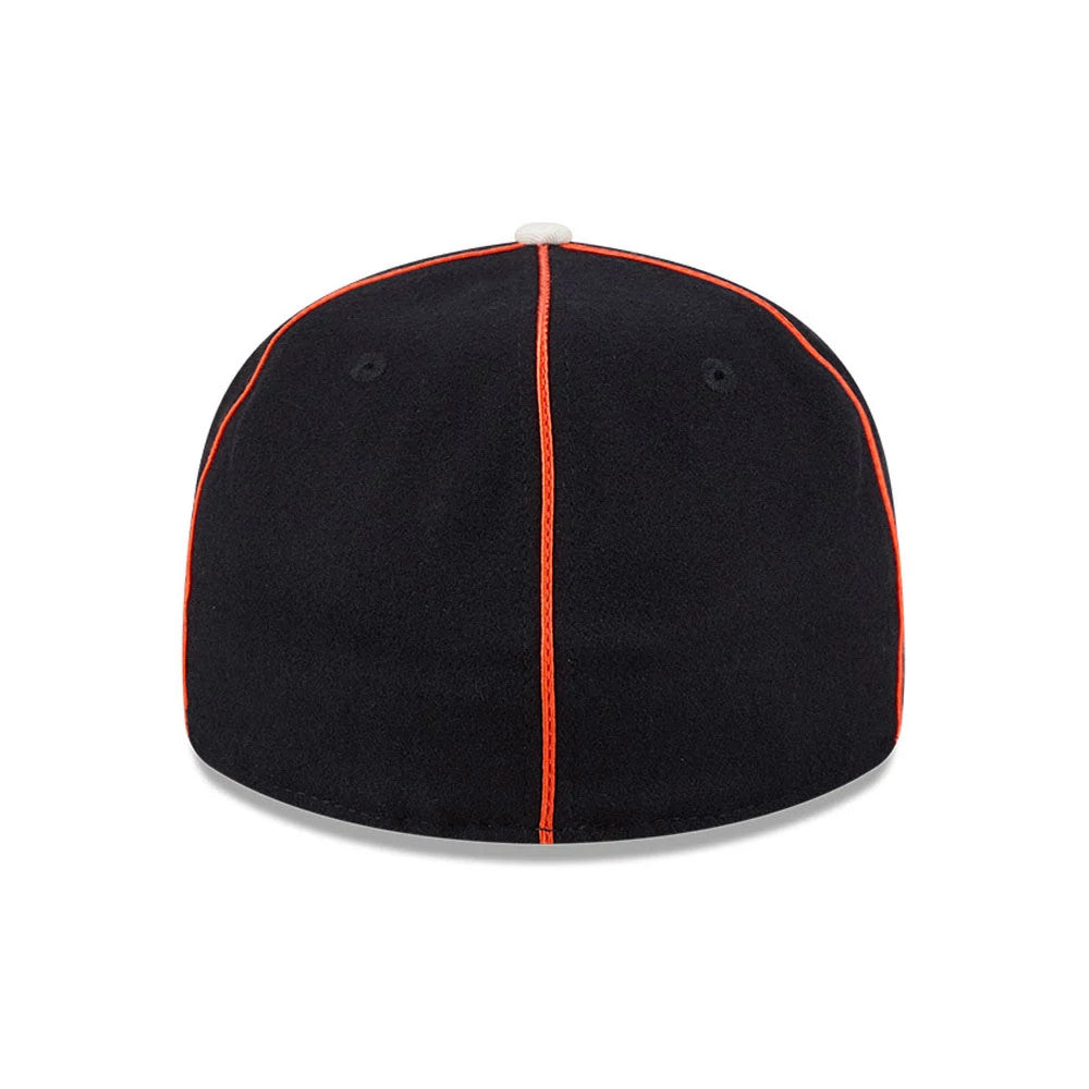 Pictured is this NHL Felt Logo Anaheim Ducks Retro Crown 59FIFTY Fitted cap in black. 7