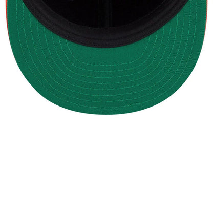 Pictured is this NHL Felt Logo Anaheim Ducks Retro Crown 59FIFTY Fitted cap in black. 2