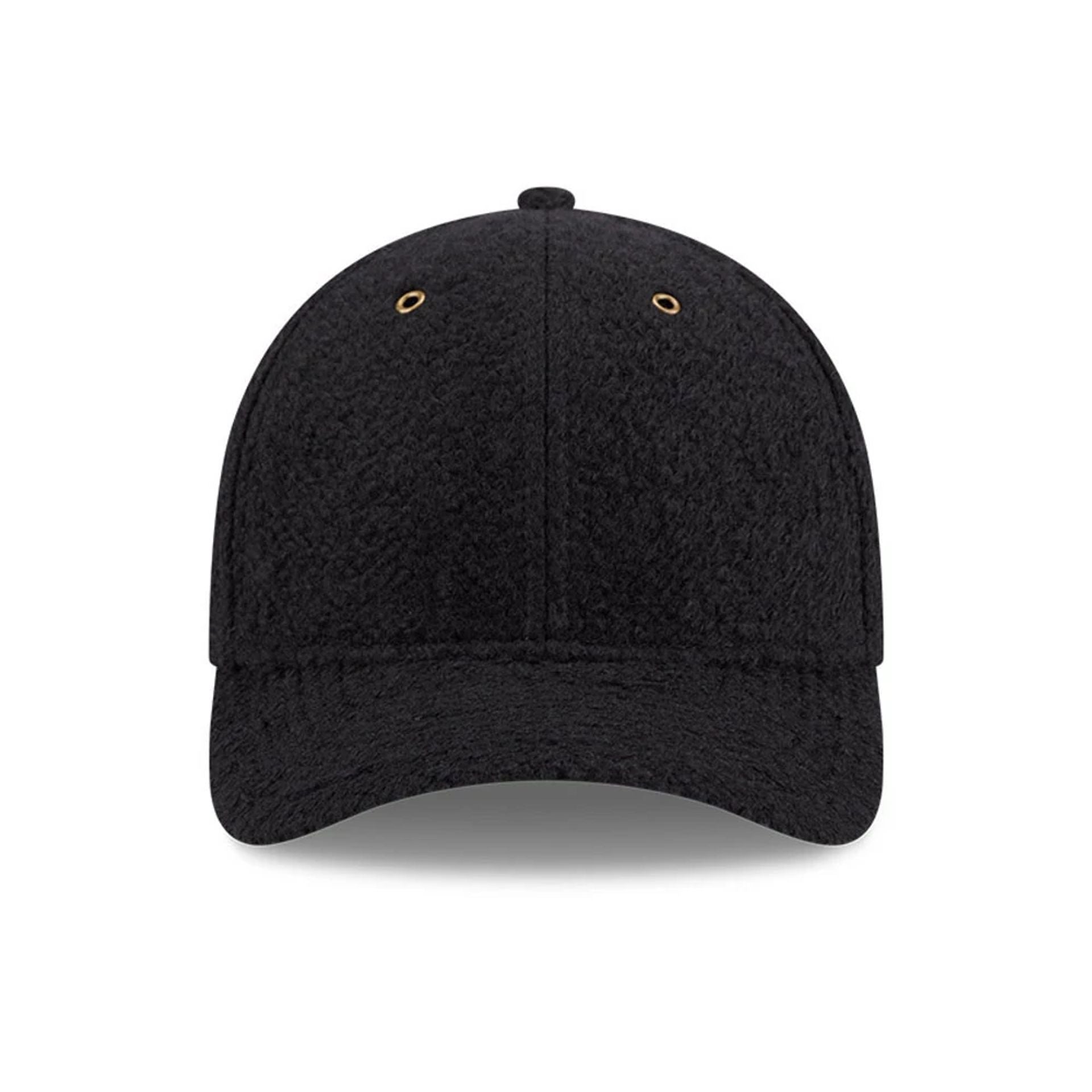 Pictured is this New Era Brushed Fleece 9FORTY M-Crown cap in black. 3