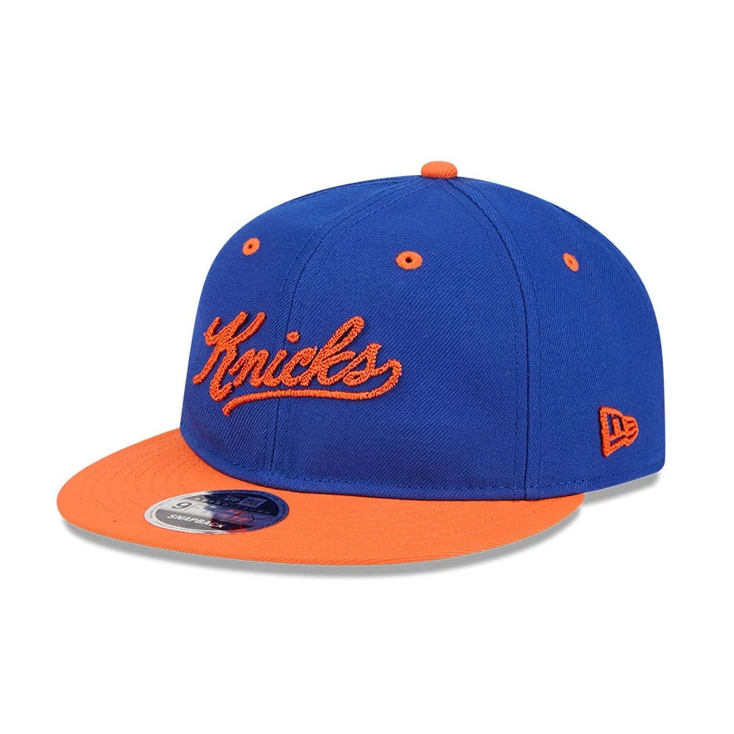 Pictured is this NBA Chainstitch Script New York Knicks Retro Crown 9FIFTY cap in blue. 4