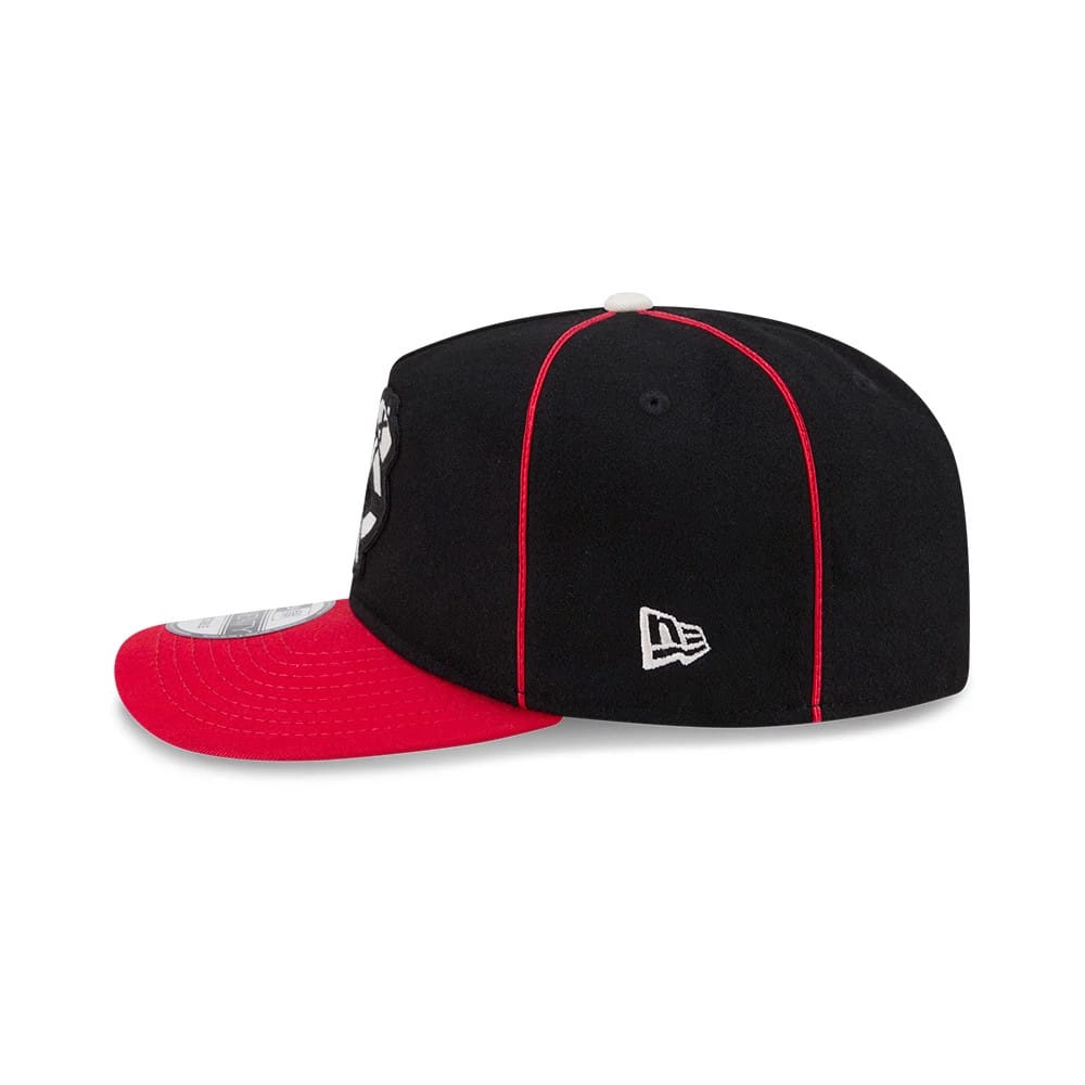 Pictured is this NHL Felt Logo Chicago Blackhawks 19TWENTY cap in black. 6
