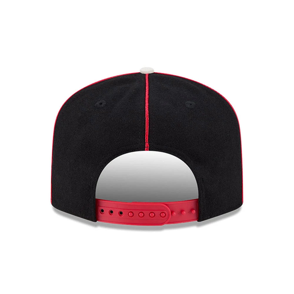 Pictured is this NHL Felt Logo Chicago Blackhawks 19TWENTY cap in black. 7