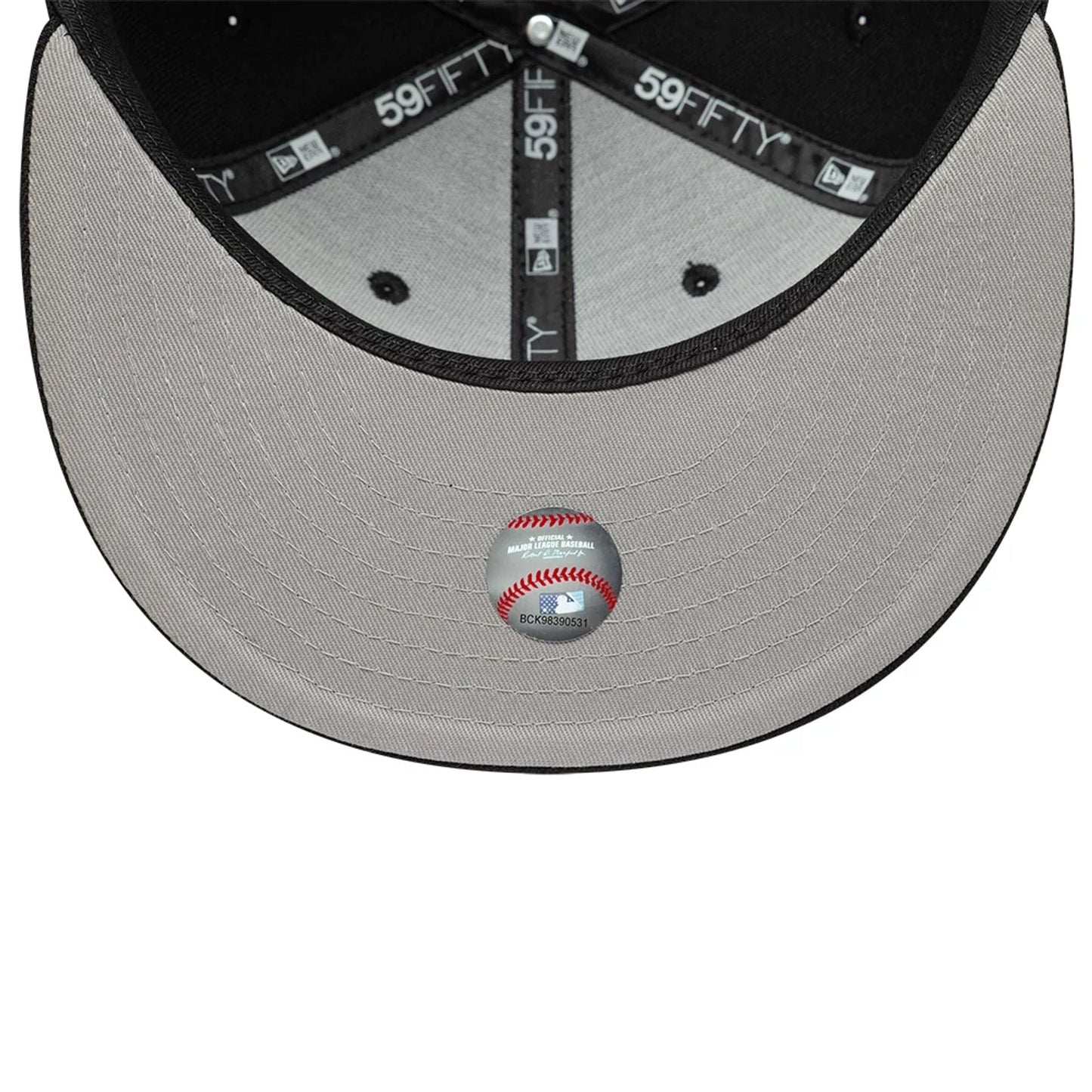Pictured is this MLB Faux Pearl Detroit Tigers 59FIFTY Fitted cap in black. 2
