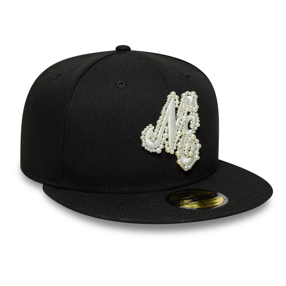 Pictured is this New Era Faux Pearl 59FIFTY Fitted cap in black. 4