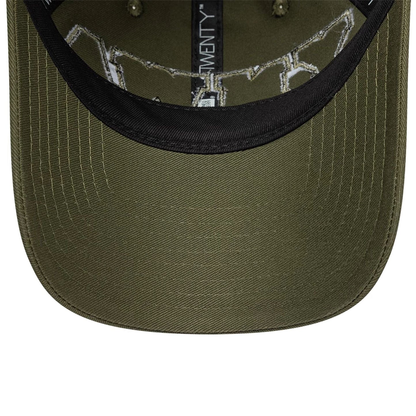 Pictured is this Boucle Liverpool FC 9TWENTY cap in green. 6