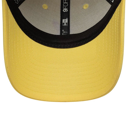 Pictured is this Womens Liverpool FC 9FORTY cap in pastel yellow. 5