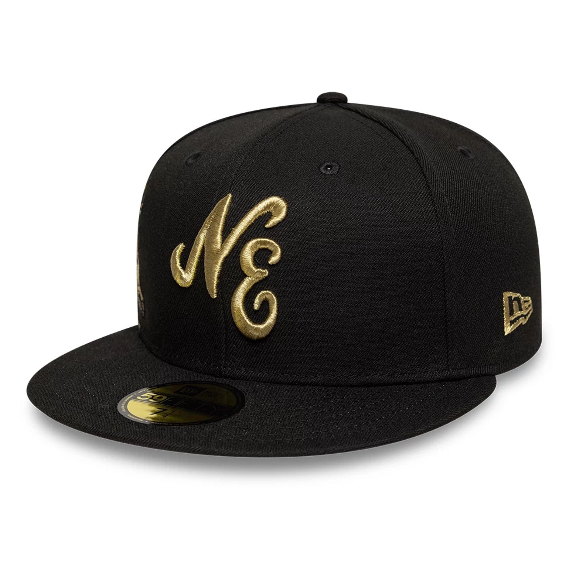 Pictured is this New Era Horse 59FIFTY Fitted cap in black. 3