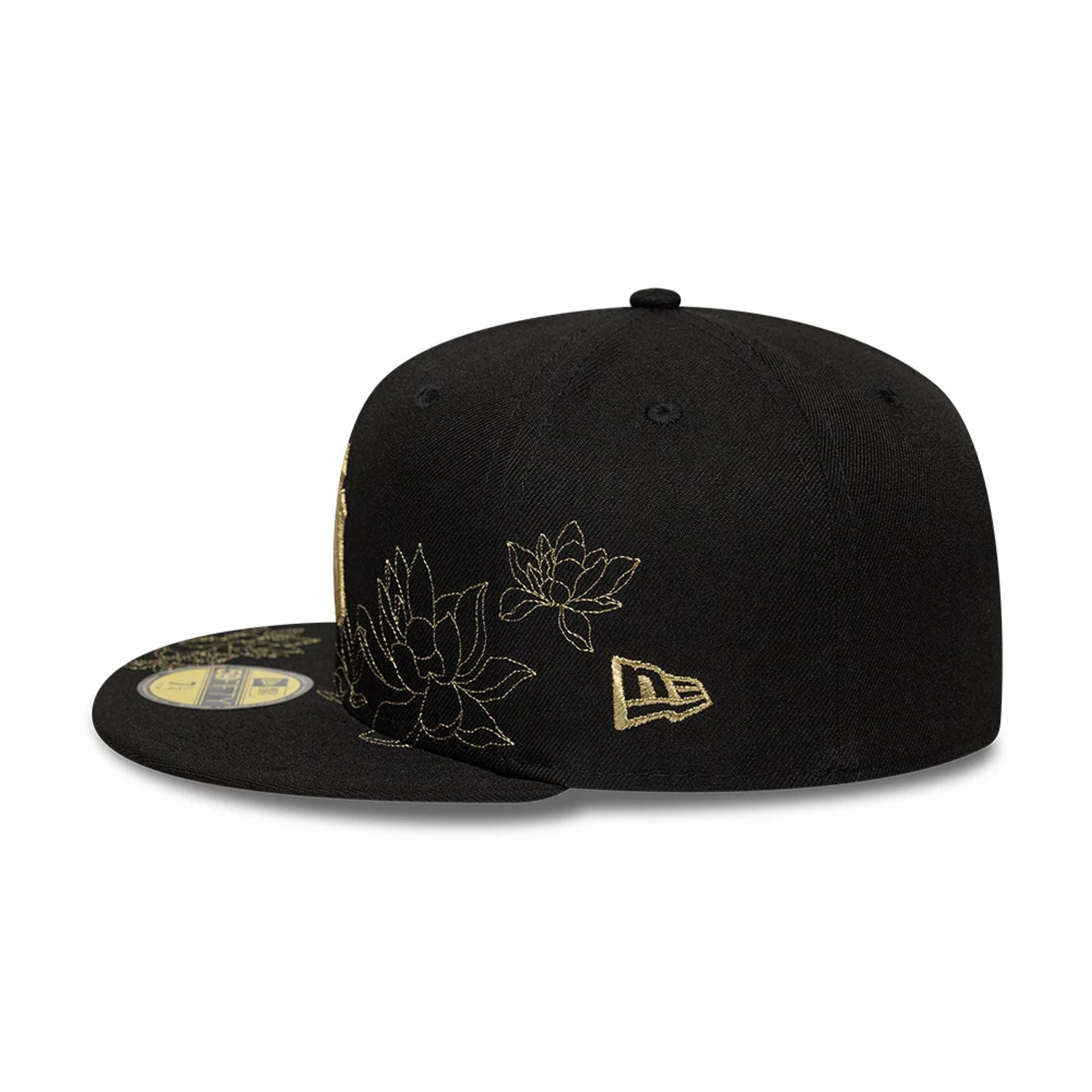 Pictured is this MLB Floral New York Yankees 59FIFTY Fitted cap in black. 5