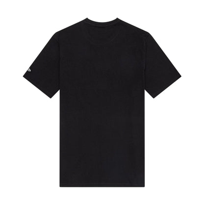 The model is wearing this MLB Drip New York Yankees T-Shirt in black. 2