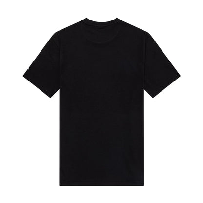 The model is wearing this NBA Wordmark LA Lakers T-Shirt in black. 2