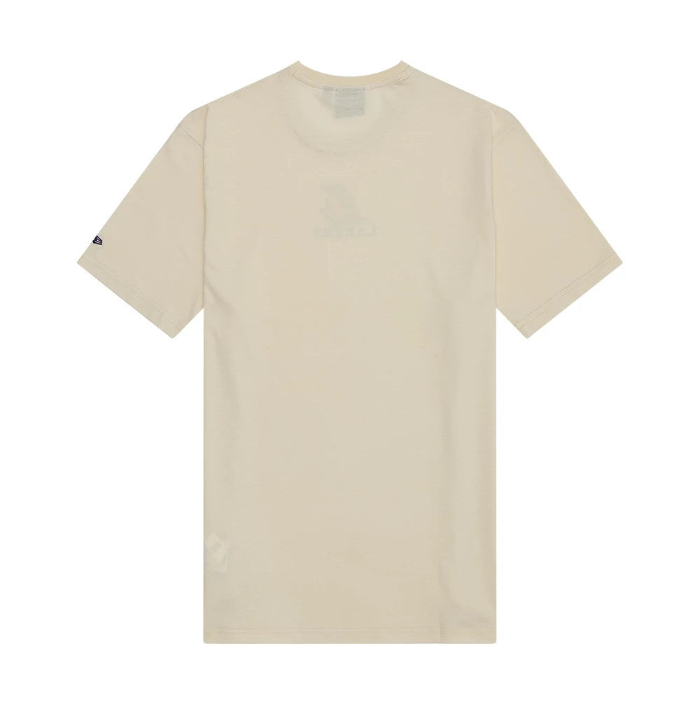 The model is wearing this NBA Wordmark LA Lakers T-Shirt in light beige. 2