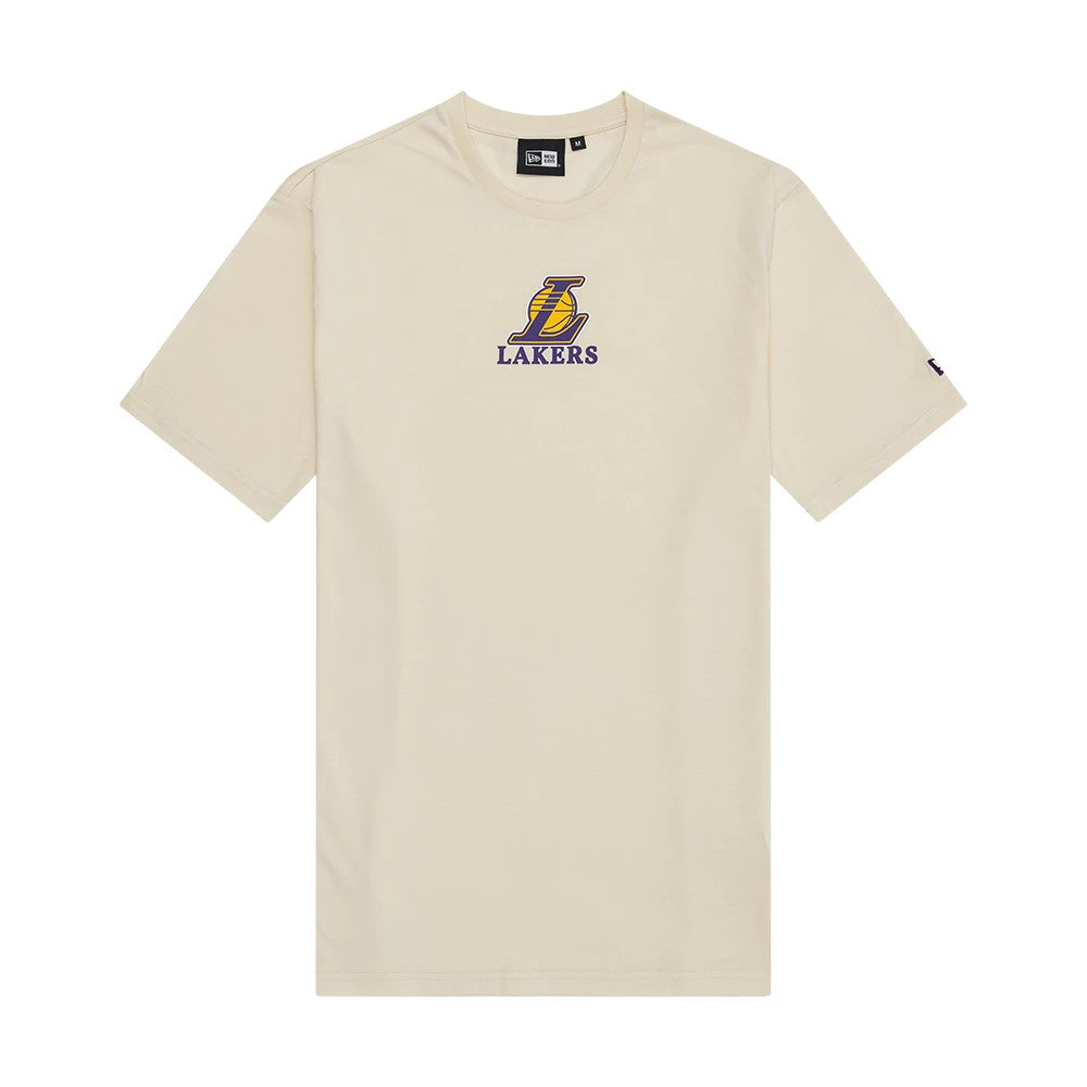 The model is wearing this NBA Wordmark LA Lakers T-Shirt in light beige. 1